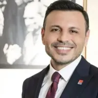 Görevden alınan CHP İl Başkanı Kimdir? Niçin Görevden alındı? Özgür Özel Kimdir?