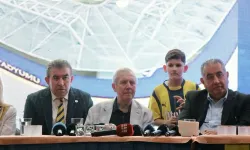 Aziz Yıldırım Kocaeli'de Fenerbahçelilerle buluştu