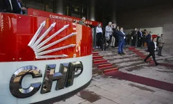 CHP'de 2 belediye başkanının ihracı istendi