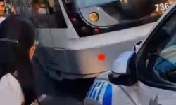 Raylara düşen çocuk tramvayın altında can verdi
