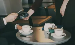 Servis ücreti alan restorana rekor ceza!
