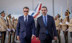 Suriye'de Macron'un katıldığı otelin yakınında patlama