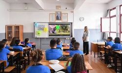 MEB'den yeni düzenleme: Arama yetkisi ve randevulu veli sistemi getirildi