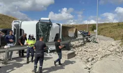 İstanbul Havalimanı yolunda kaza: Kamyon devrildi