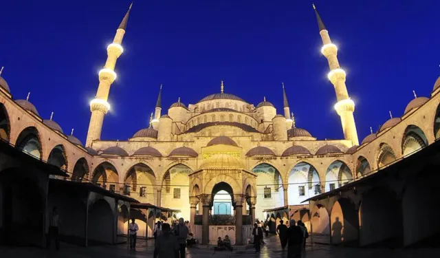 Mevlid Kandili'nde oruç tutulur mu? Nasıl niyet edilir? Fazileti nelerdir?