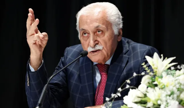 Ünlü şair ve yazar hayatını kaybetti