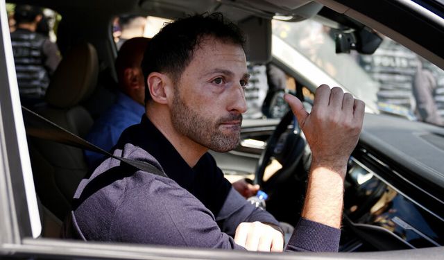 Duygusal veda! Taraftar Domenico Tedesco’yı yalnız bırakmadı