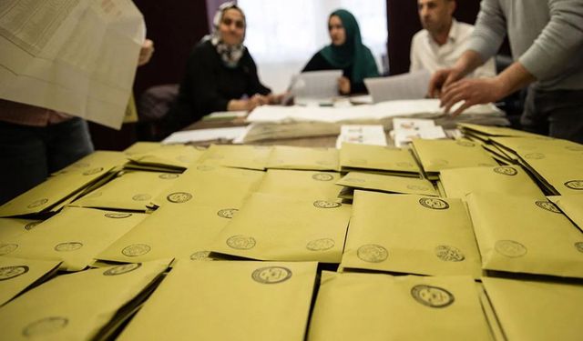 AYM kararını verdi! Bir parti sessiz sedasız kapatıldı