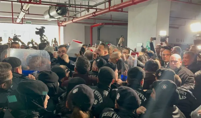 Bursa Büyükşehir Belediyesi'nde başkan vekili seçimi öncesi ortalık karıştı