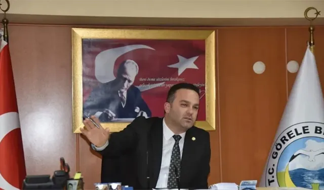 Hasbi Dede CHP'den ihraç edildi