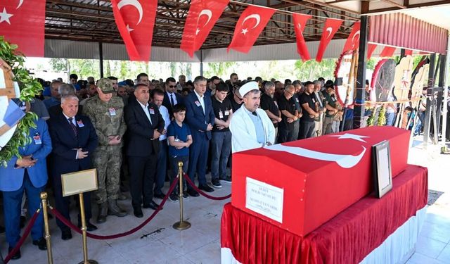Şehit Polis Aydın Üyenarık toprağa verildi