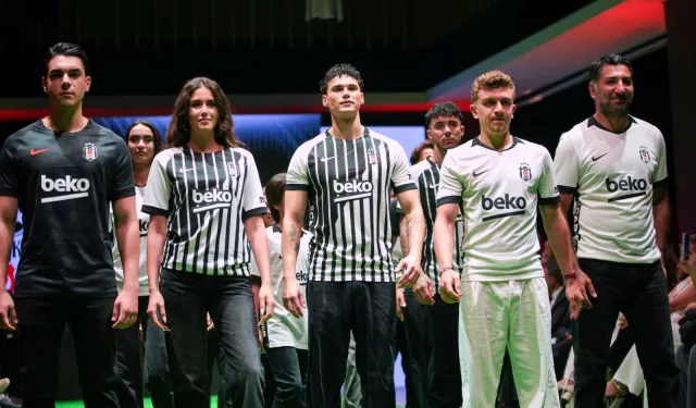 Beşiktaş Futbol Takımlarının 2026-2027 sezonunda giyeceği formaların tanıtımı yapıldı
