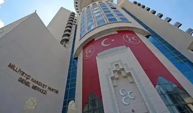 MHP'li 2 ilçe başkanı istifa etti