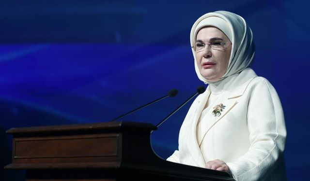 Emine Erdoğan'dan Koruyucu Aile Günü mesajı