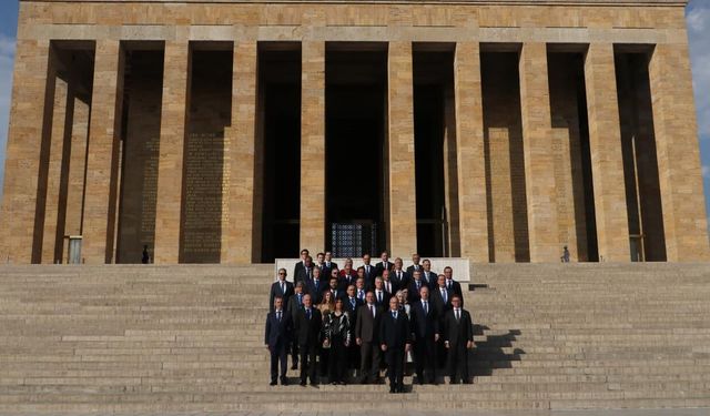 NATO heyeti, Anıtkabir'i ziyaret etti