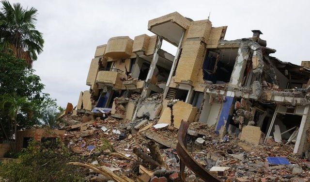 Venezuela'daki depremlerde can kaybı 2 bin 954'e yükseldi