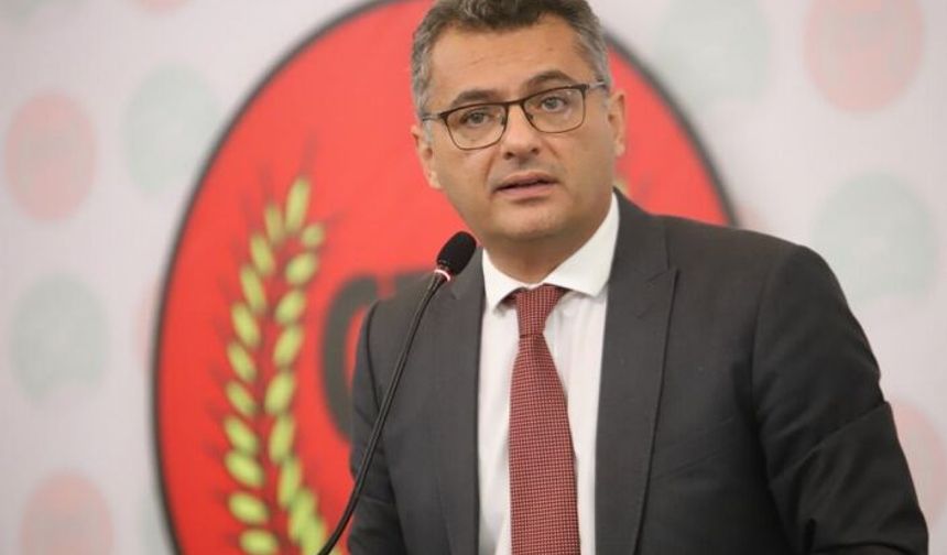 Tufan Erhürman kimdir? Aslen nereli? Kaç yaşında? Siyasi Hayatı