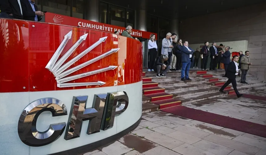 CHP'de 2 belediye başkanının ihracı istendi