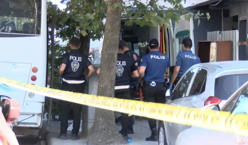 Servis şoförü aracında ölü bulundu